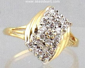 Diamond Cluster Style  Ring 14 kt Yellow Gold