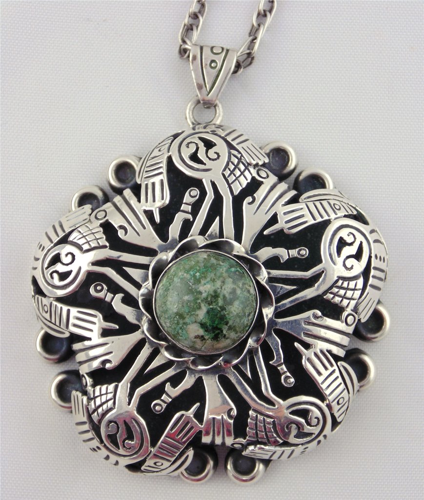 Los Ballesteros necklace in sterling silver with natural green turquoise