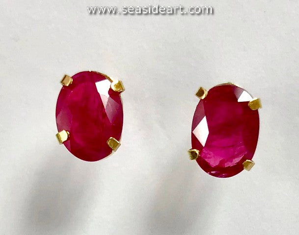 14K Yellow Gold Earrings w/Synthetic Ruby