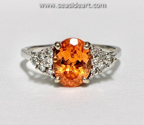 18K White Gold Ring with Natural Spessartite Garnet and Natural Diamond