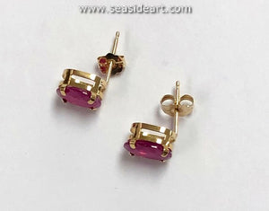 14K Yellow Gold Earrings w/Synthetic Ruby