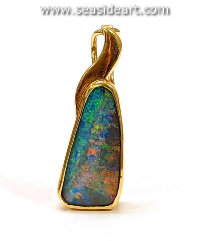 Opal Pendant-18K Yellow Gold
