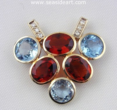 
    Necklaces &amp; Pendants
  